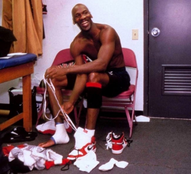 michael jordan bloody feet