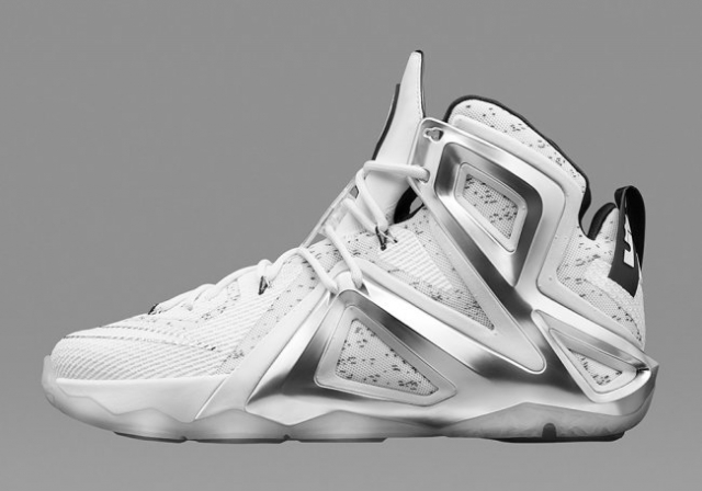 pigalle x nikelab lebron 12 elite 美图欣赏