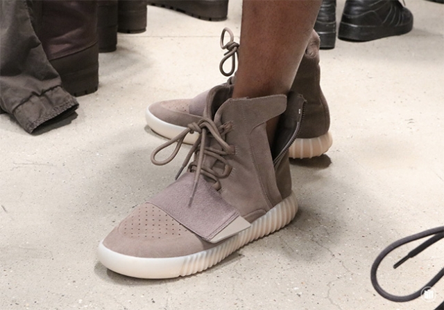 yeezy season 2 发布现场球鞋上脚