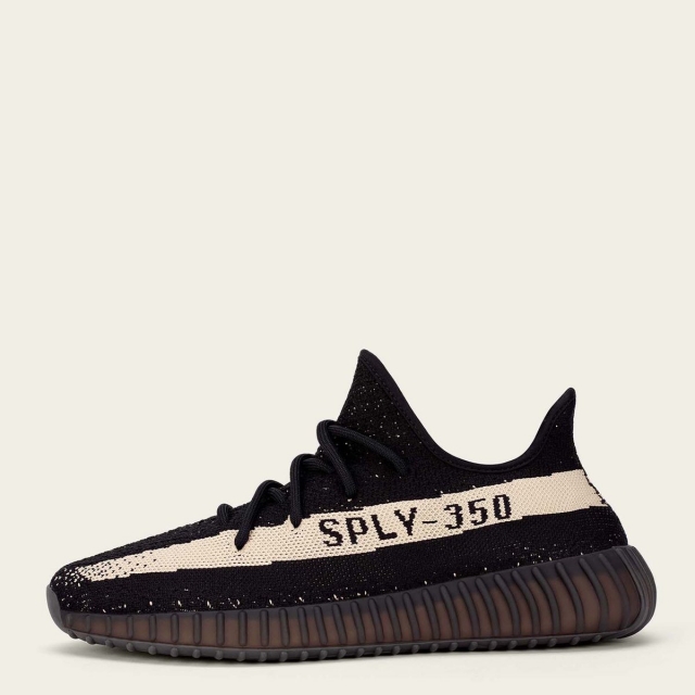 本周六发售!黑白 yeezy 350 boost v2 官方图片释出!