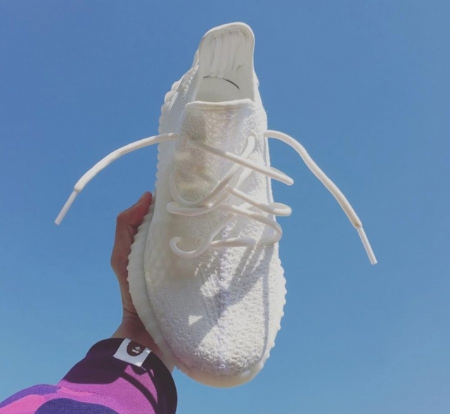 白斑马之后又一超高人气yeezy350将于下月发售