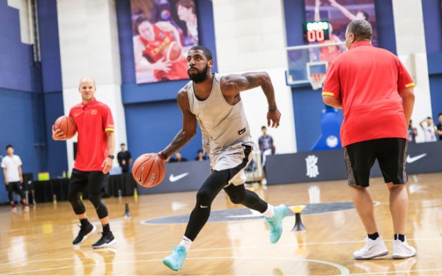 竟然是这样的一个欧文!kyrie 中国行都发生了什么趣事?
