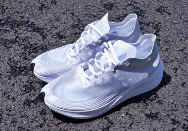 超薄半透明鞋面!nike zoom fly sp 全白配色实物曝光