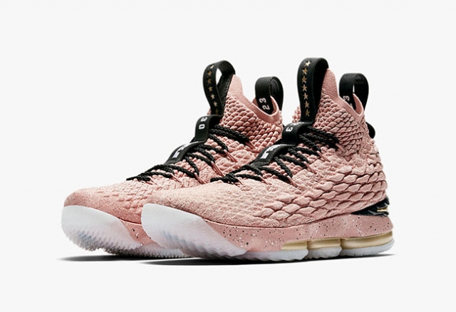 骚气十足!詹姆斯全明星战靴 LeBron 15 “All-Star” 即将发售