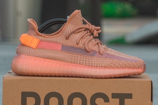 上脚美图来了!酷似兵马俑的 yeezy 350 v2 将于三月发售