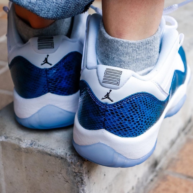 jordan 11 low navy