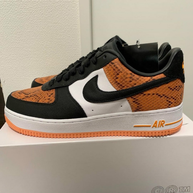 现在还能买!会员限定蛇纹 Dior x Air Force 1 定制太帅了!