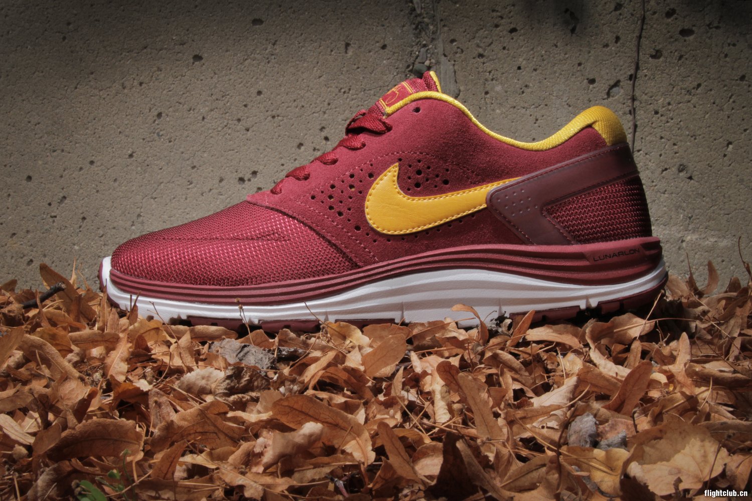 nike,sb,lunar  Nike SB Lunar Rod Team Red/White-University Gold 配色