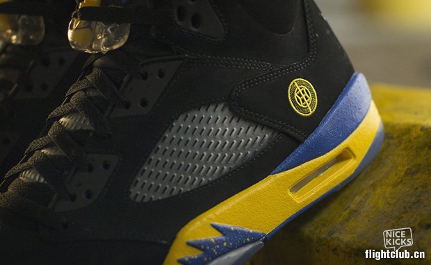 ... 上海 136027-089 AIR JORDAN 5 "Shanghai" 高清实物图曝光