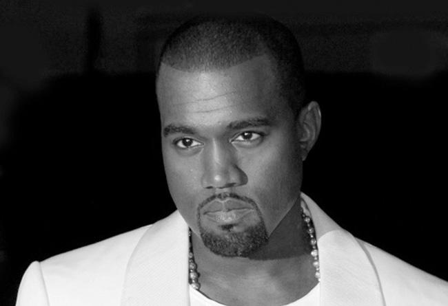 Kanye West签约adidas  Kanye West 称已同 adidas 合作完成了 20 双鞋款的设计