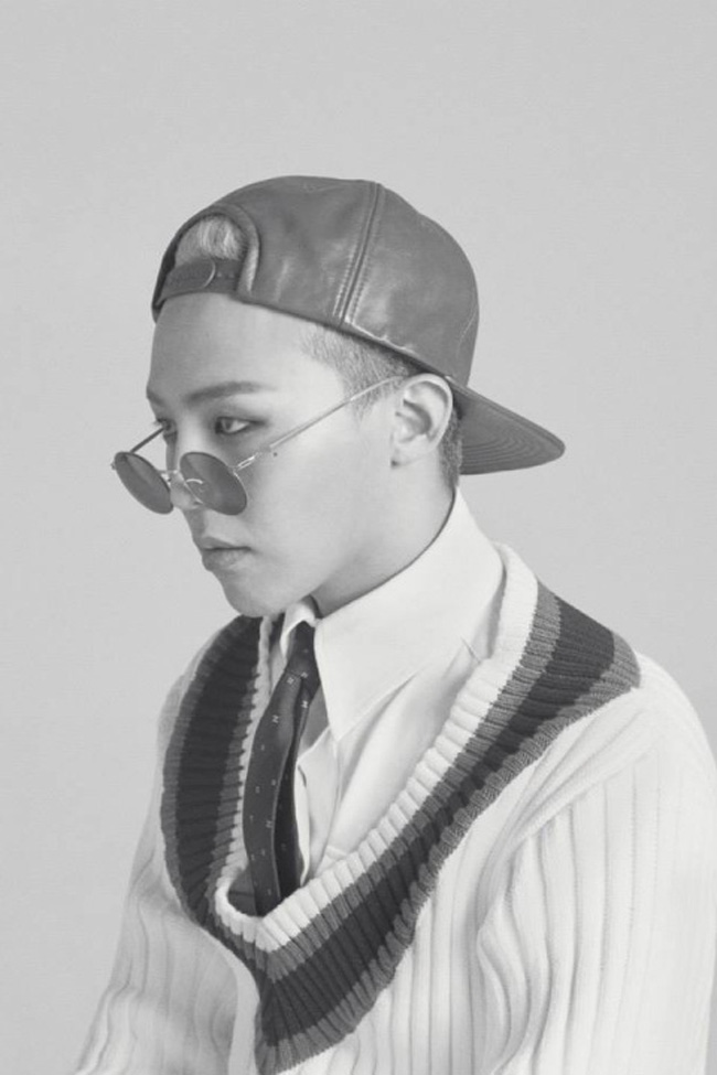 G-Dragon,权志龙  G-Dragon 权志龙穿着球鞋登陆时尚杂志封面