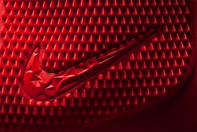 详细剖析 Nike Air Yeezy 2 的设计与品质