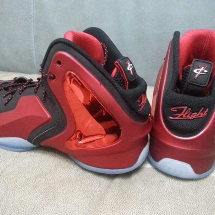 Nike Lil Penny Posite  Nike Lil Penny Posite “Metallic Red” 实物图赏