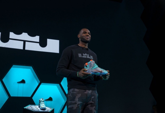 LBJ12,LeBron 12 LBJ12发售日期 LeBron 12 波特兰发布会现场回顾