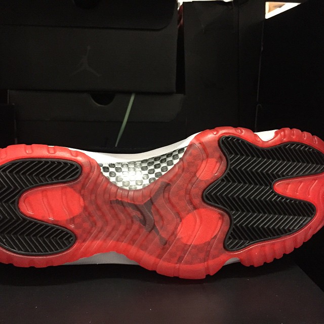 Air Jordan 11 Low "Bred"