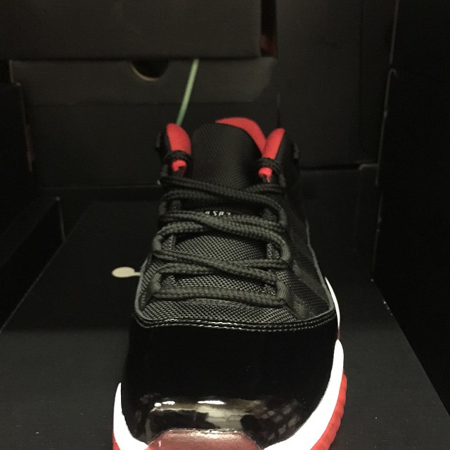 Air Jordan 11 Low "Bred"