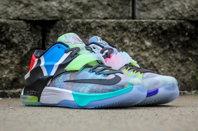801778-944,KD7,Nike,What The K 801778-944KD7 KD7 “What The” 实物近赏