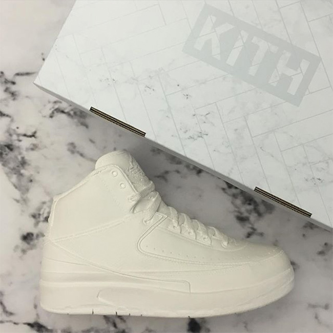 aj2,air jordan 2 aj2 kith x air jordan 2 纯白亮相