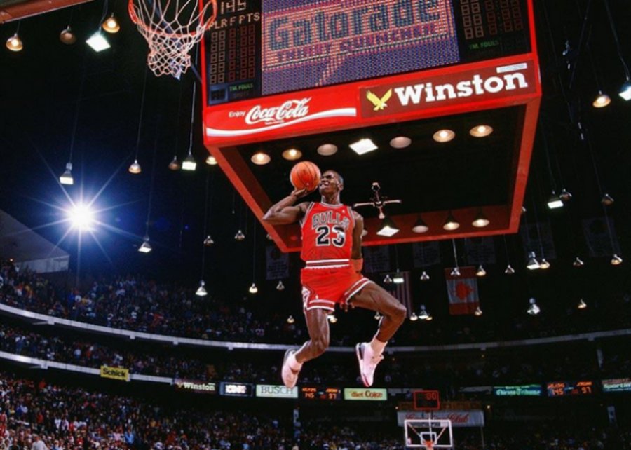 Michael Jordan  Michael Jordan 职业生涯的 100 个重要瞬间