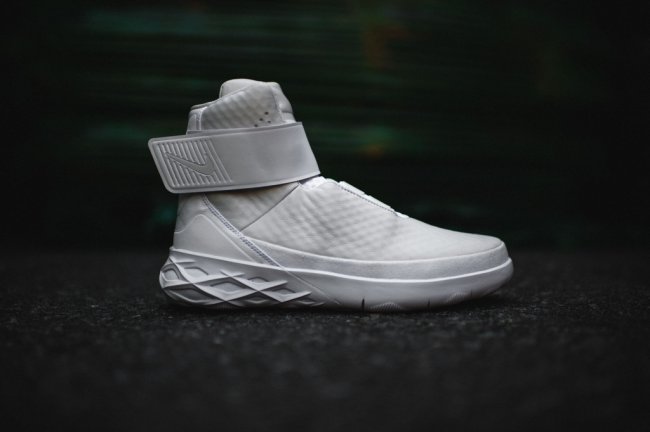 nike swoosh hunter 纯白配色美图近赏