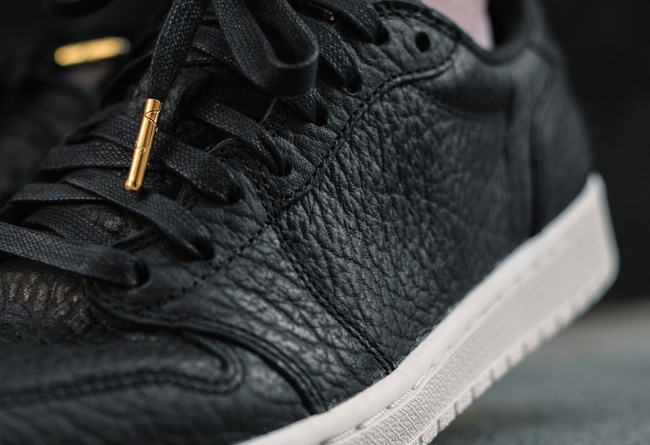No Swoosh,Air Jordan 1 Low,AJ1 AJ1 抢占小白鞋市场,Nike 不惜 “隐姓埋名改头换面” No Swoosh,Air Jordan 1 Low,AJ1 AJ1 抢占小白鞋市场,Nike 不惜 “隐姓埋名改头换面”