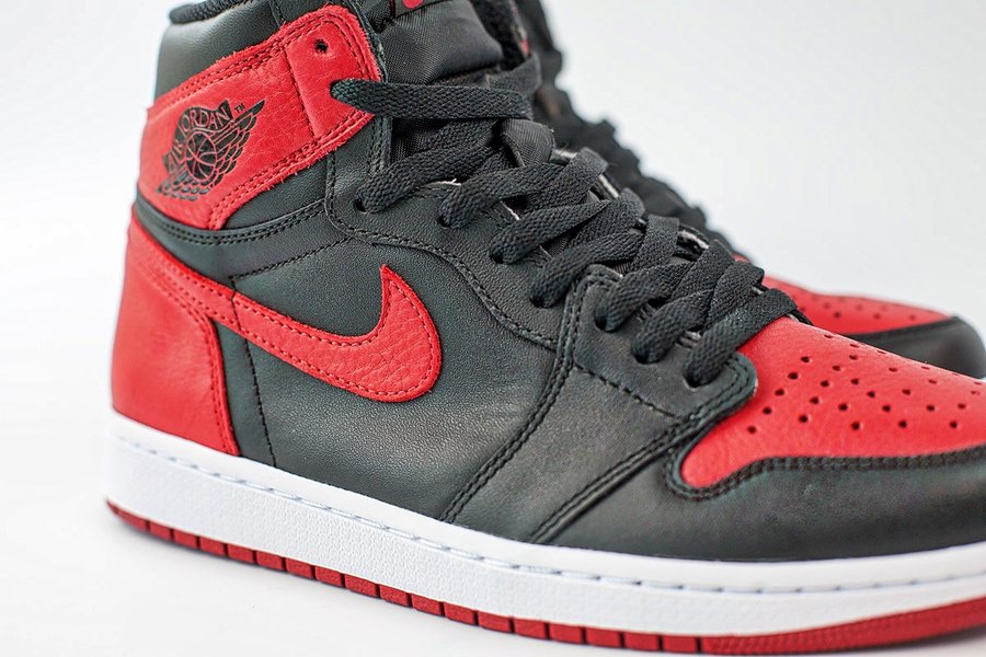 aj1 banned 2020