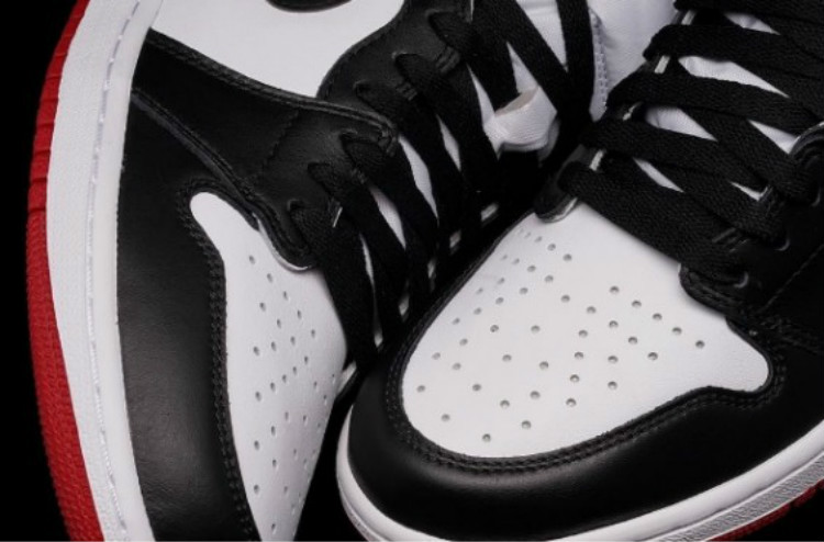 AJ1,Air Jordan 1,555088-125 距发售仅剩两天!Air Jordan 1 OG High “Black Toe” 本周六发售 AJ1,Air Jordan 1,555088-125 距发售仅剩两天!Air Jordan 1 OG High “Black Toe” 本周六发售