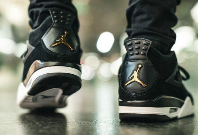AJ4,Air Jordan 4,308497-032  黑人陈建州上脚 Air Jordan 4 黑金，看如何诠释这双鞋！