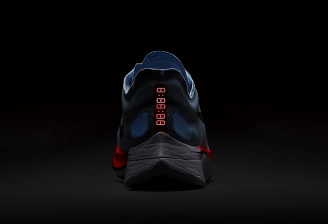Zoom VoparFly 4%,Nike,ZoomX  首双 ZoomX 市售跑鞋即将发售！中国区定价你猜到了么？