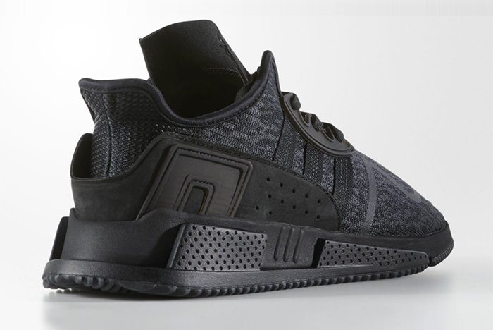 adidas 将在黑色星期五推出纯黑 eqt support 93/17!