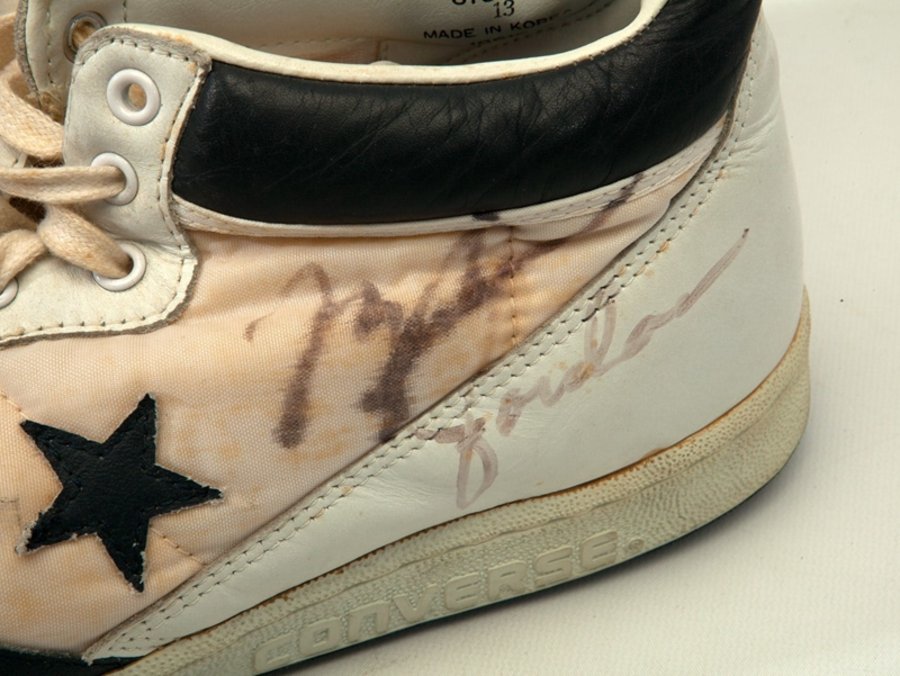 MJ,Converse  超过 3 万美金！乔丹生涯首个奥运冠军 GU 战靴现身拍卖会