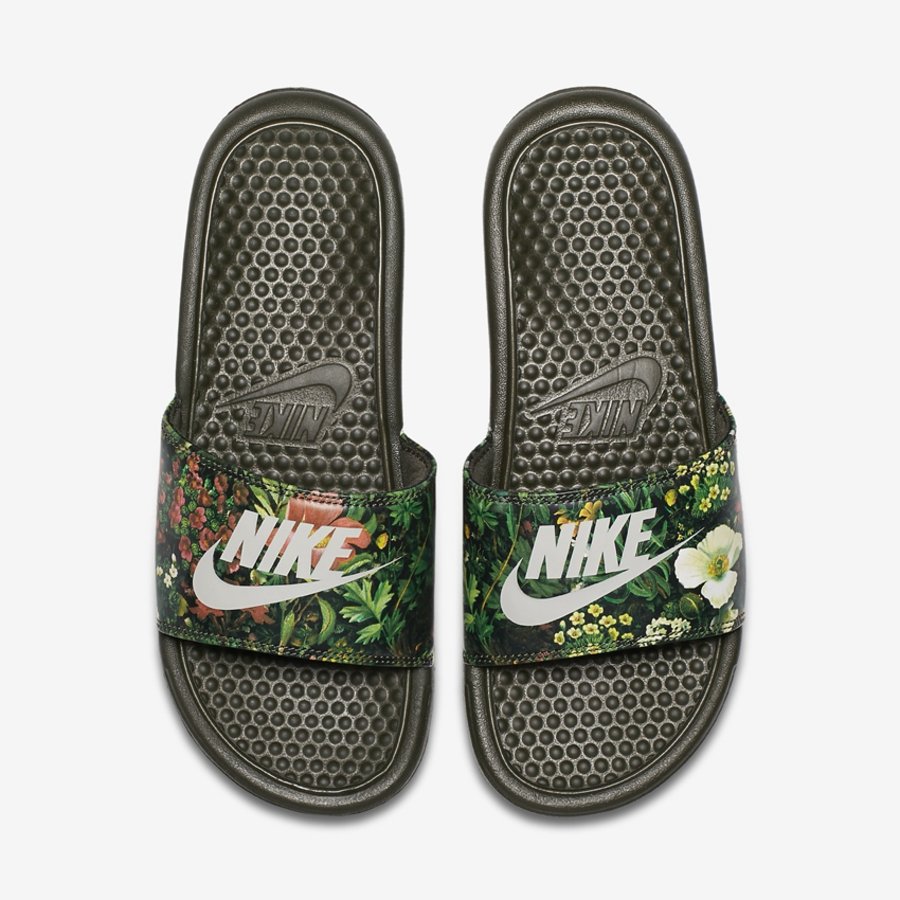 Nike,Benassi  彩色花卉！经典 Nike Benassi 拖鞋多款配色再度上架！