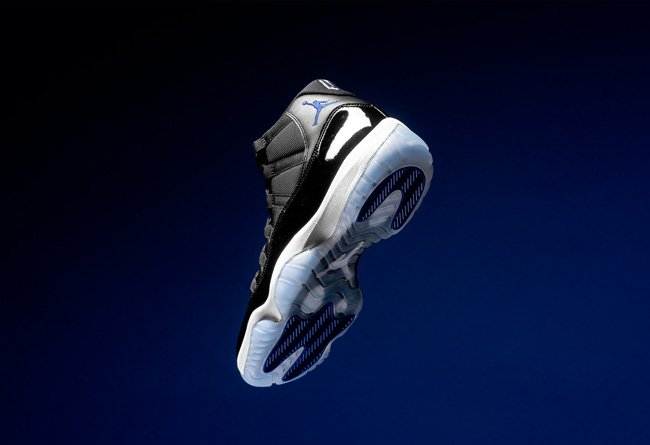 LBJ17,Monstars,CD5050-400,Nike  《空中大灌篮2》 明年上映！两款「勒布朗战靴」下月率先发售