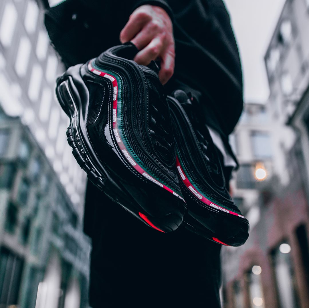 Nike,Air Max 97,UNDEFEATED  下周发售！UNDEFEATED x Air Max 97 上脚美图！