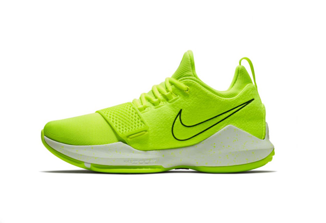 Nike,PG 1  荧光绿配色！全新亮眼的 PG 1 “Volt” 下月发售！