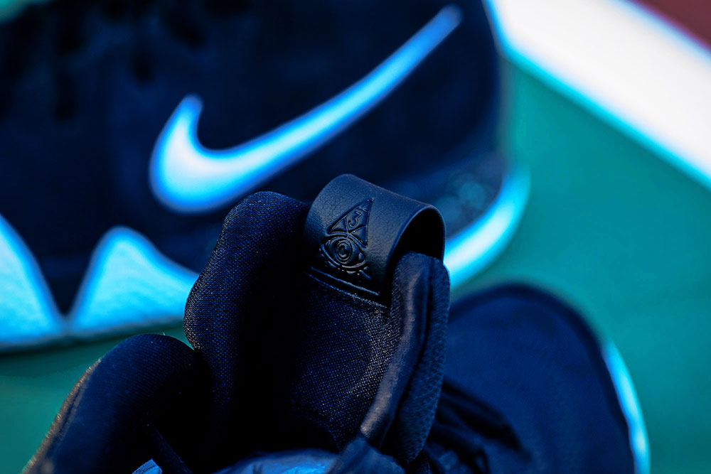 Nike,Kyrie 4 关注度极高的 Kyrie 4 值不值得买一双?除了看颜值,你还得看这篇! Nike,Kyrie 4 关注度极高的 Kyrie 4 值不值得买一双?除了看颜值,你还得看这篇!