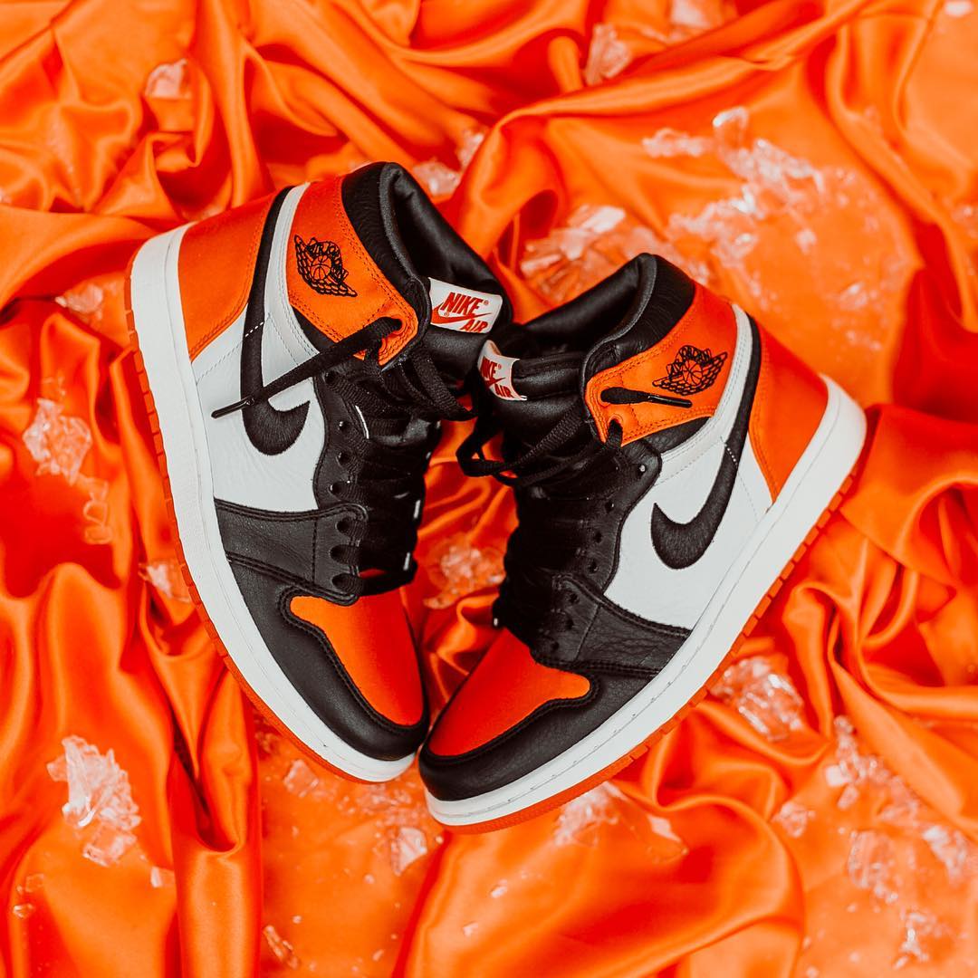 近期不少新鞋疯狂涨价!OFF-WHITE 匡威联名也