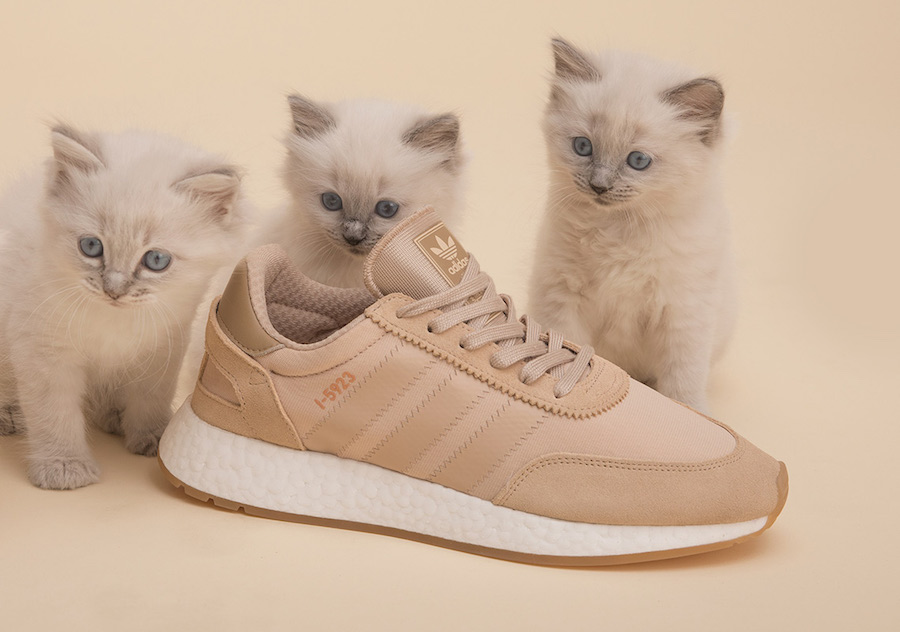 adidas,adidas Originals,I-5923  萌猫出镜！两双 Sneakersnstuff x I-5923 本周末发售