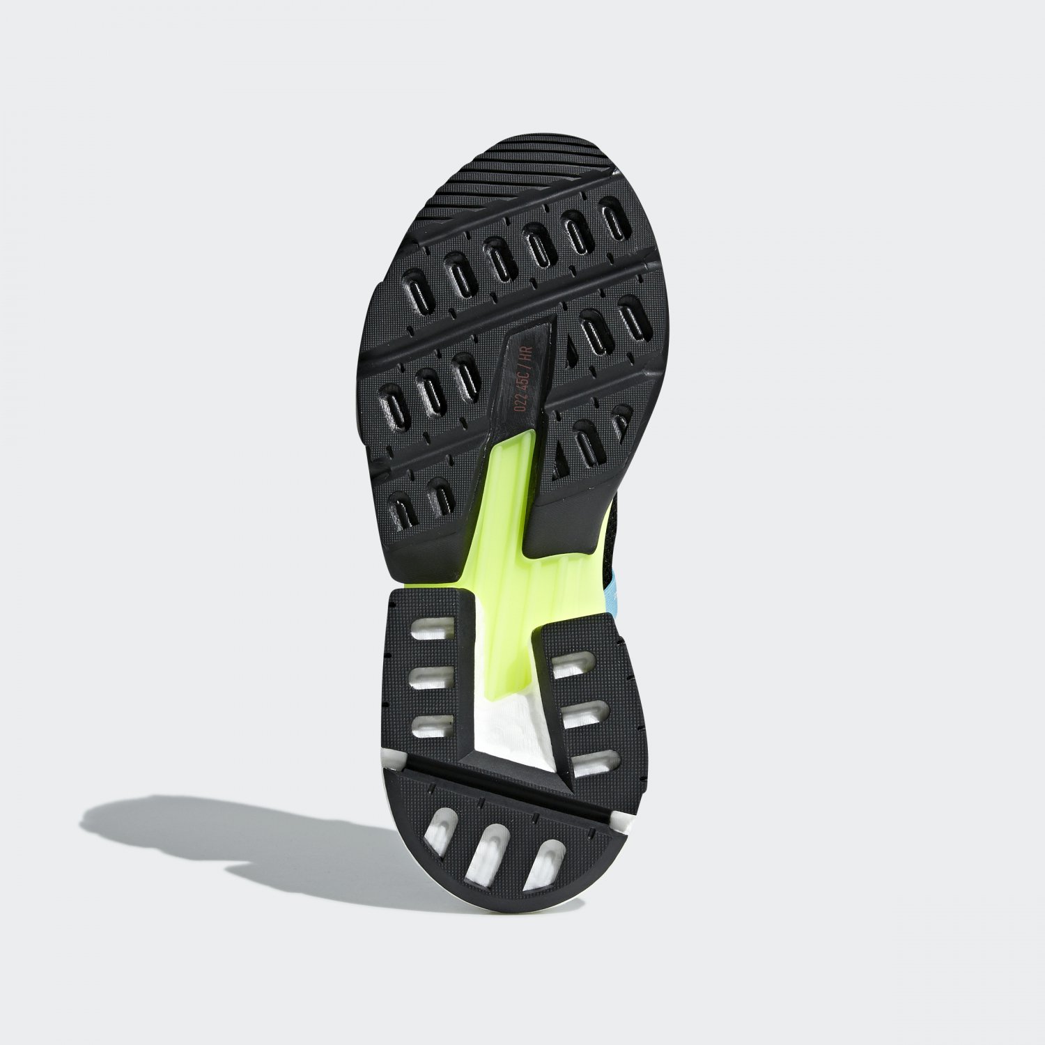 POD,adidas,发售 AQ1059 未来感十足!adidas Originals 的全新 Boost 鞋款来了!