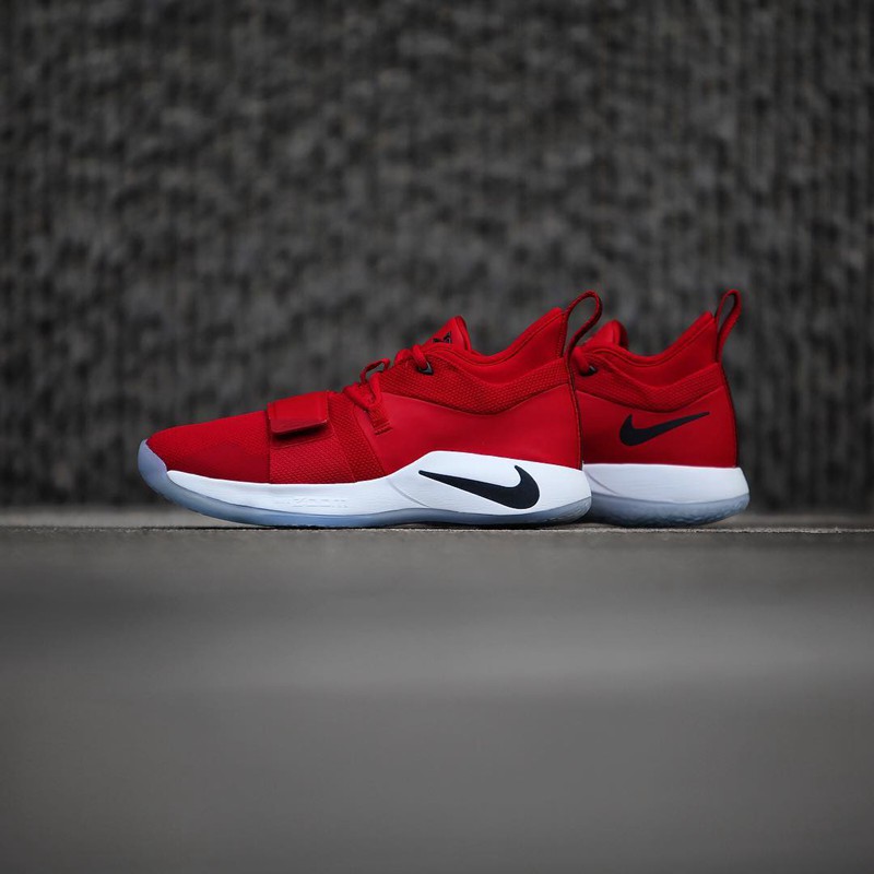 致敬母校!乔治最新战靴 PG 2.5 全新大学配色下