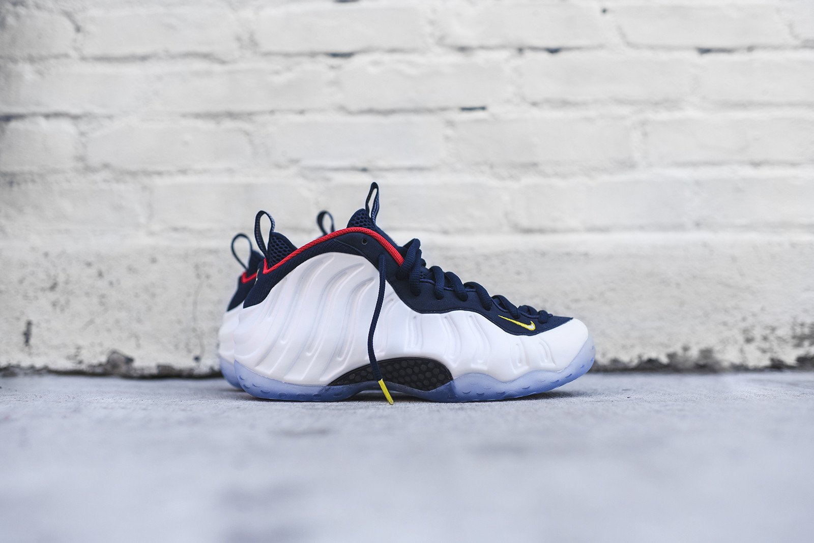 Nike,AJ4,Foamposite,喷  谁说只有 AJ1 贵得不讲理？这几双鞋一样涨到让你怀疑人生！