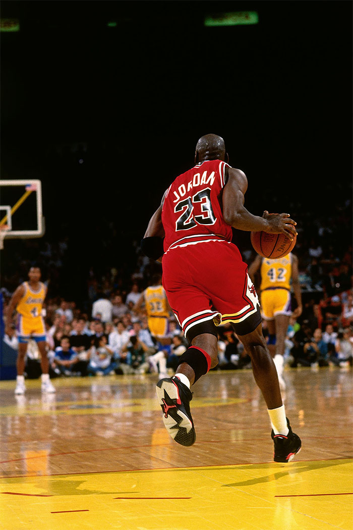 AJ6,上脚,Air Jordan 6,Bred,38466  二月最想要的球鞋就是它！黑红 Air Jordan 6 上脚图首次曝光！