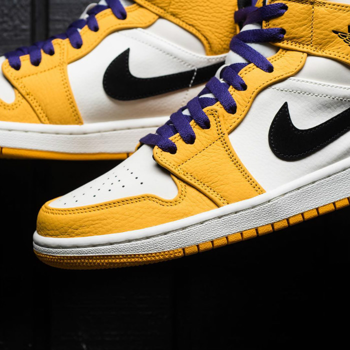 Lakers,852542-700 ,发售,AJ1,Air 近期多加留意!预售破两千的湖人配色 AJ1 Mid 现已发售 Lakers,852542-700 ,发售,AJ1,Air 近期多加留意!预售破两千的湖人配色 AJ1 Mid 现已发售