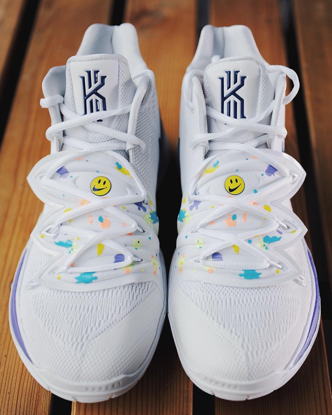 Nike,Kyrie 5,Have a Nike Day,发  周末约场球？Kyrie 5 “Have a Nike Day” 实物美图来了！