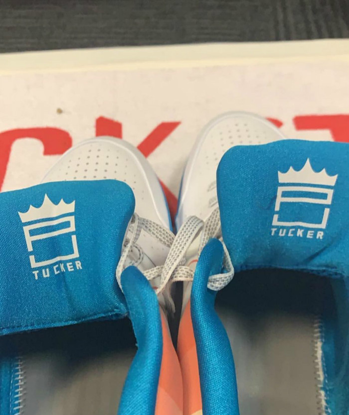 PJtucker,塔克,Nike,NBA,球鞋上脚 狠货看花眼!「鞋王塔克」晒出未市售 Nike x FOG 新配色! PJtucker,塔克,Nike,NBA,球鞋上脚 狠货看花眼!「鞋王塔克」晒出未市售 Nike x FOG 新配色!