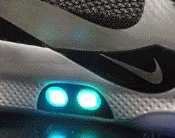 Nike,Adapt BB,自动系带 送你一双三千块的「最强智能球鞋」!怎么玩看这一篇就够了! Nike,Adapt BB,自动系带 送你一双三千块的「最强智能球鞋」!怎么玩看这一篇就够了!