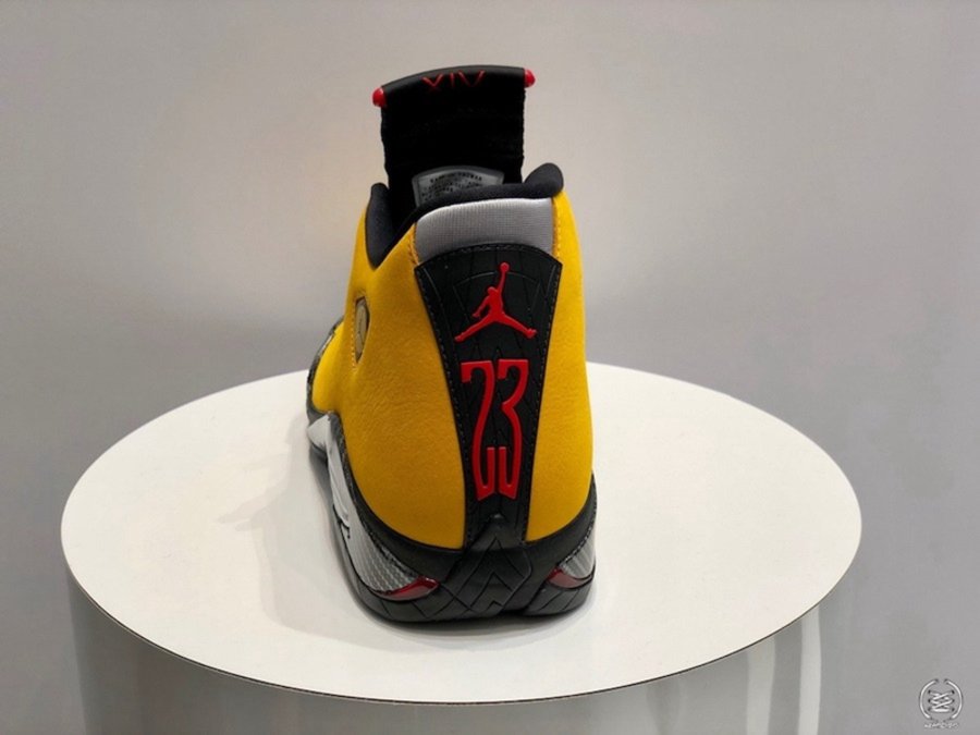 Yeezy 350,700,Air Jordan 1,Air 除了 11 双 Yeezy 还有不少狠货!6 月重点鞋款发售清单来了! Yeezy 350,700,Air Jordan 1,Air 除了 11 双 Yeezy 还有不少狠货!6 月重点鞋款发售清单来了!