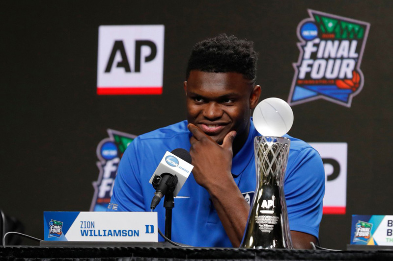 明星,NBA,Zion 拼命拉拢准状元!Zion 收到 2 千万美元球鞋合同报价! 明星,NBA,Zion 拼命拉拢准状元!Zion 收到 2 千万美元球鞋合同报价!