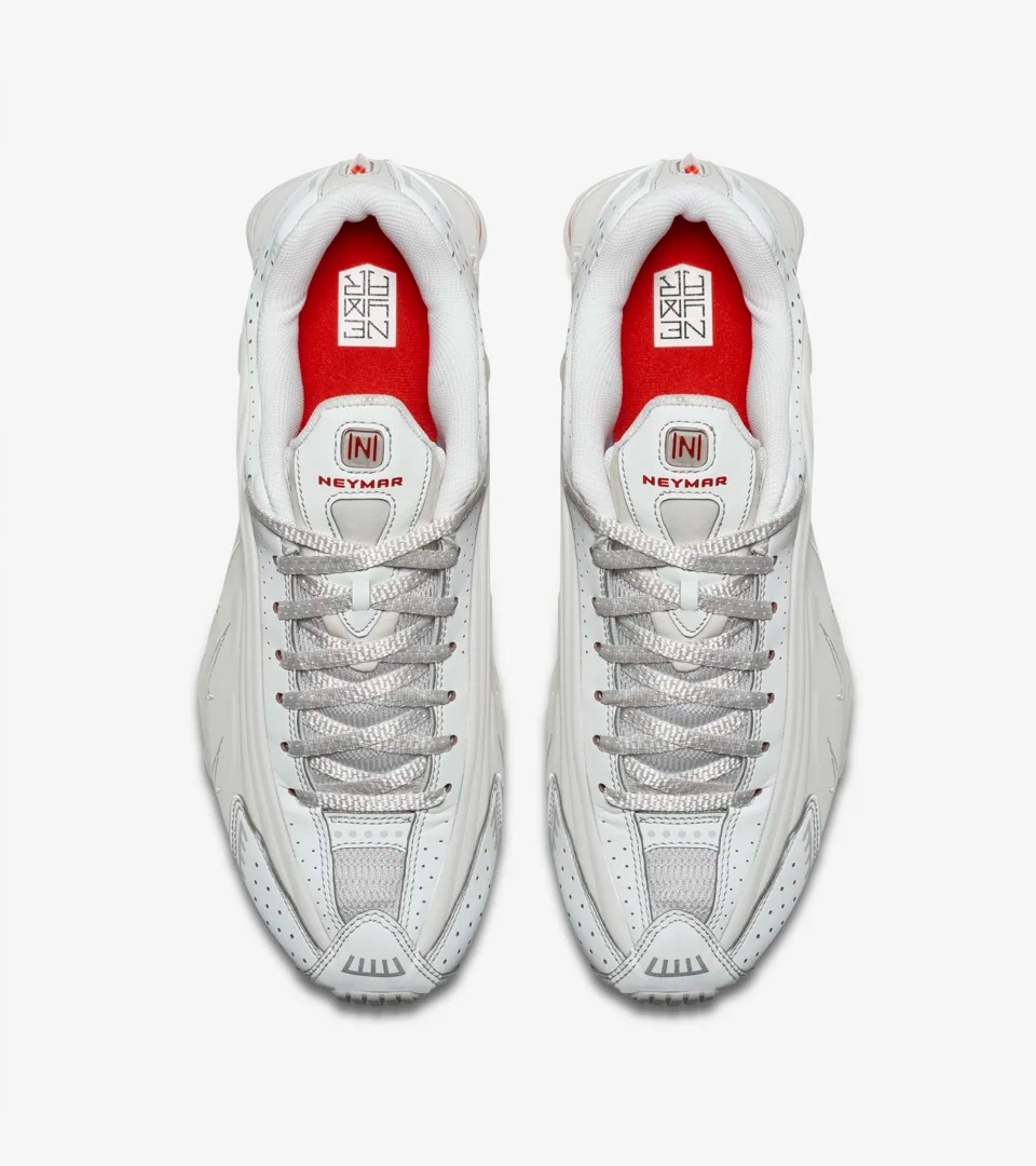 Nike,Sacai,Shox R4,Blazer Mid. Nike 官网 Sacai + 内马尔发售链接释出!都将于周四发售! Nike,Sacai,Shox R4,Blazer Mid. Nike 官网 Sacai + 内马尔发售链接释出!都将于周四发售!