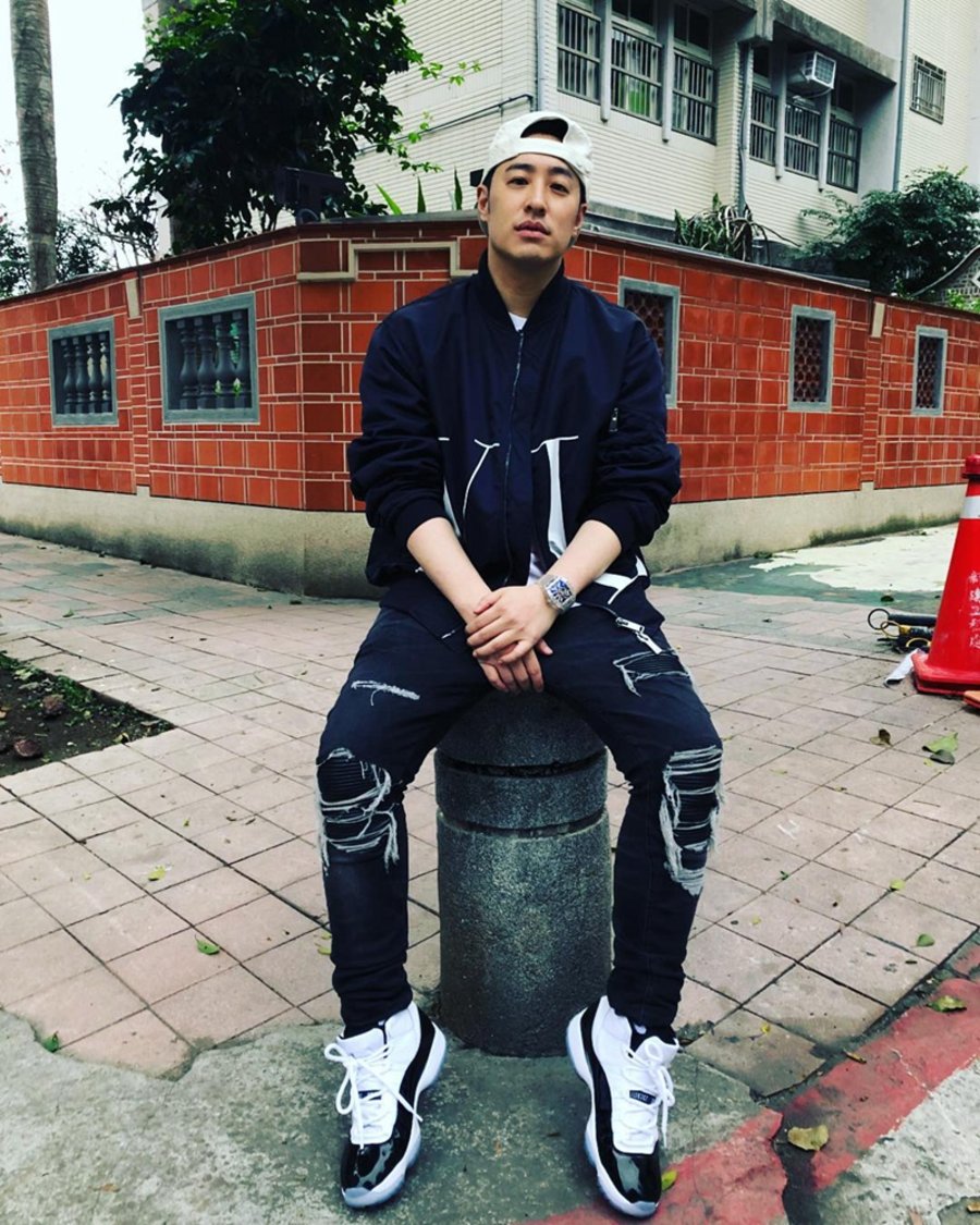 Air Jordan 1,AJ1,Vans 《新说唱》的 Rapper 场下更会穿!每年必看的「潮流指南」来了! Air Jordan 1,AJ1,Vans 《新说唱》的 Rapper 场下更会穿!每年必看的「潮流指南」来了!